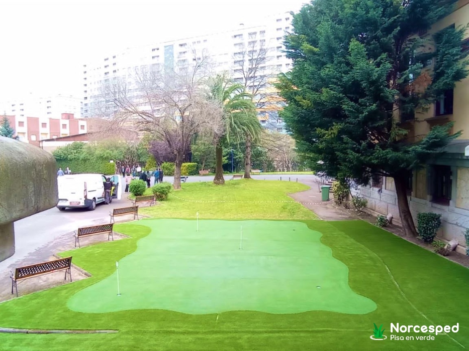 Césped artificial en Putting Green en Fundación Miranda